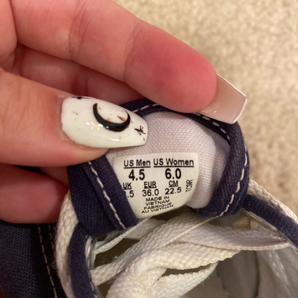 Vans - Picture 4 of 4